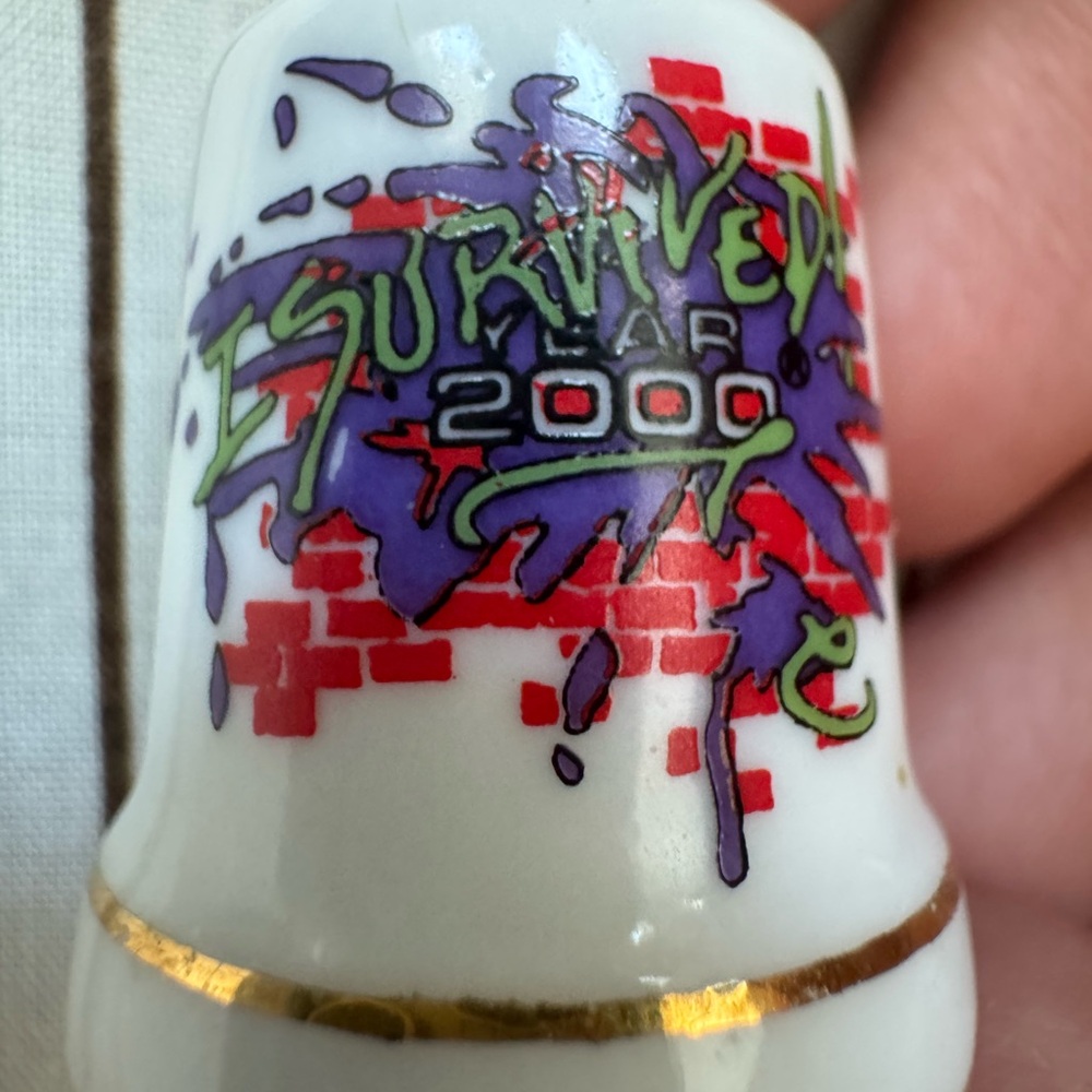 Year 2000 Y2K Limited Edition Porcelain Thimble PMI 1999 Survivor 2000